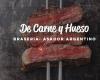 De CARNE Y HUESO